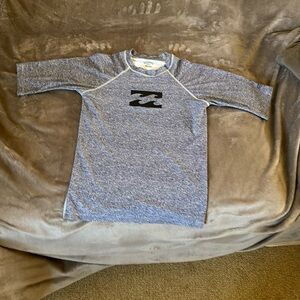 Billabong youth extra large gray/dark blue rash guard